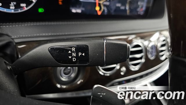 Mercedes-Benz S-Class 2018 — photo 12