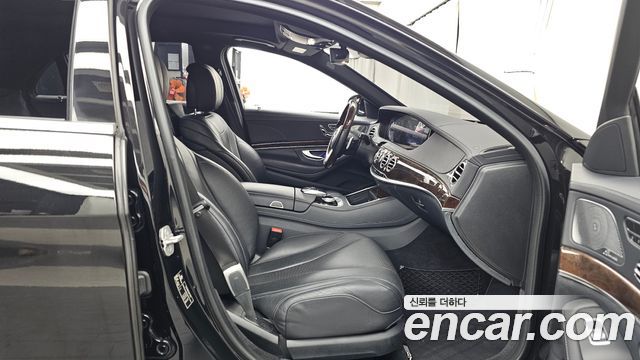 Mercedes-Benz S-Class 2018 — photo 17