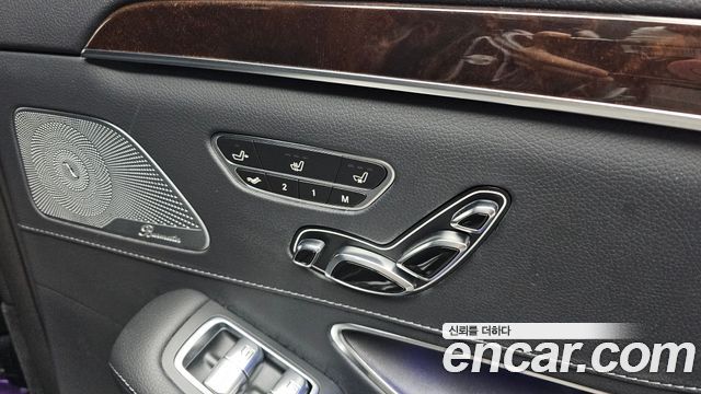 Mercedes-Benz S-Class 2018 — photo 33