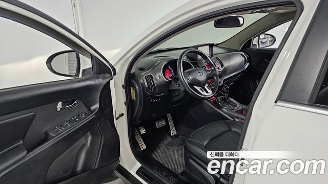 Kia Sportage 2012 — photo 10