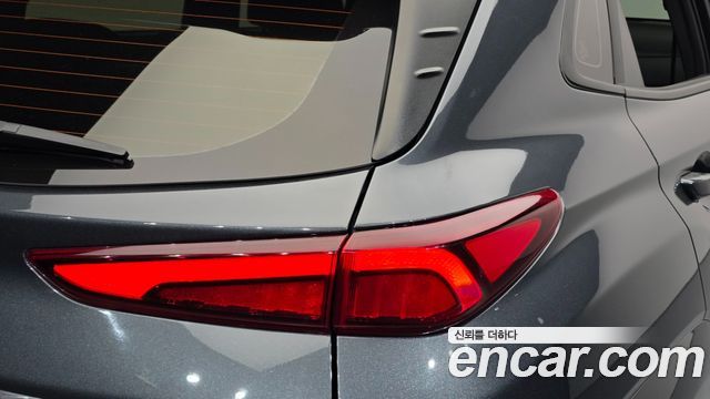 Hyundai Kona 2022 — photo 9