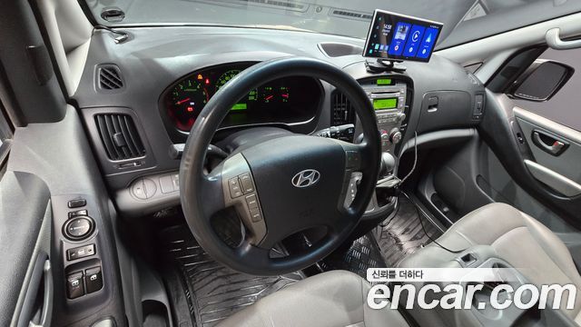 Hyundai Starex 2016 — photo 7