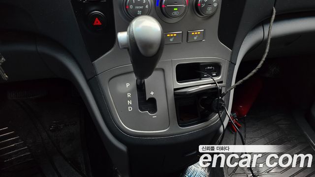 Hyundai Starex 2016 — photo 9