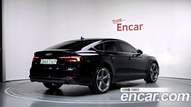 Audi A5 2019 — photo 2