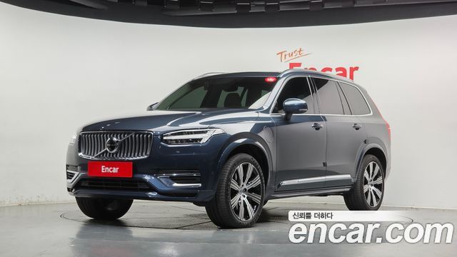 Volvo XC90 2022 — photo 1