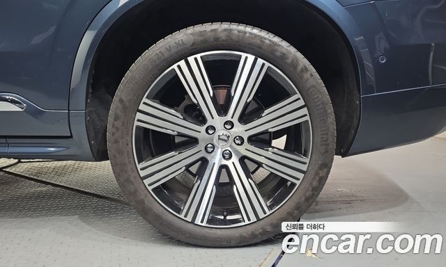 Volvo XC90 2022 — photo 7