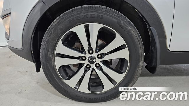 Kia Sportage 2011 — photo 5