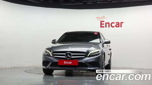 Mercedes-Benz C-Class 2019 — photo 3