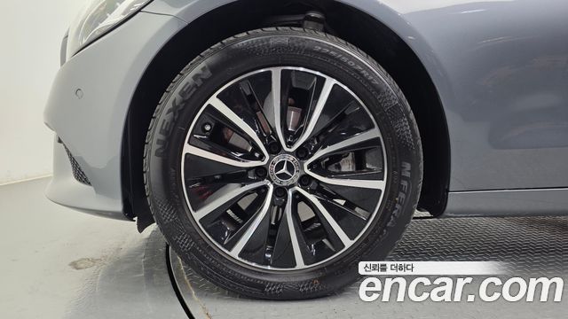 Mercedes-Benz C-Class 2019 — photo 5