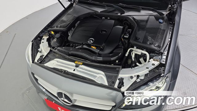 Mercedes-Benz C-Class 2019 — photo 6