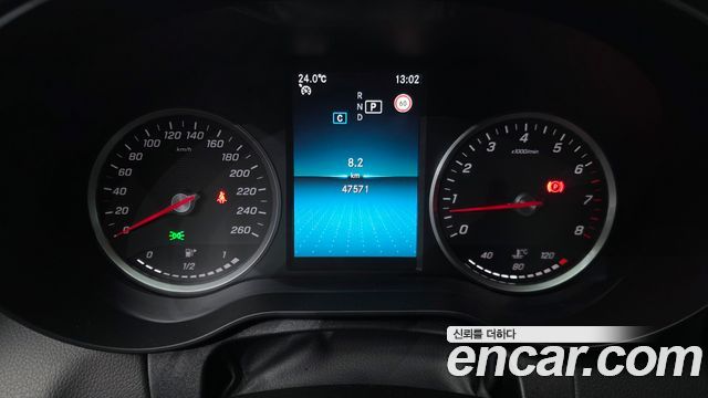 Mercedes-Benz C-Class 2019 — photo 11