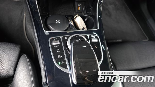 Mercedes-Benz C-Class 2019 — photo 24