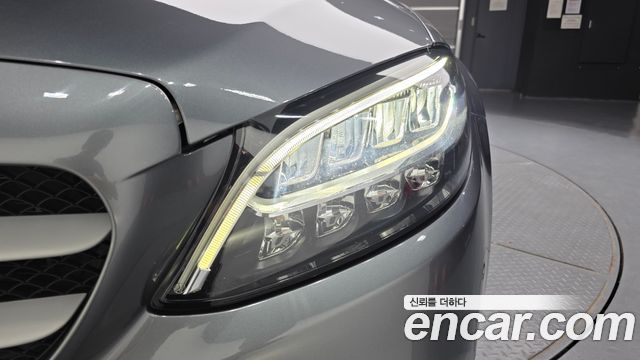 Mercedes-Benz C-Class 2019 — photo 8