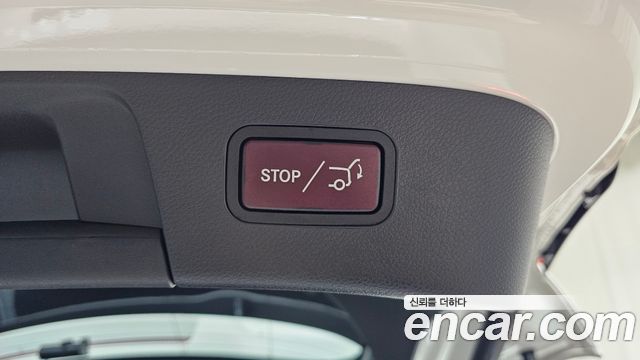Mercedes-Benz GLA-Class 2019 — photo 21