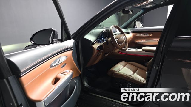 Genesis GV70 2023 — photo 13