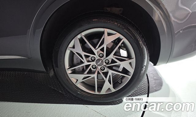 Genesis GV70 2023 — photo 7