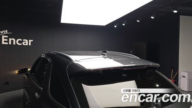 Genesis GV70 2023 — photo 42