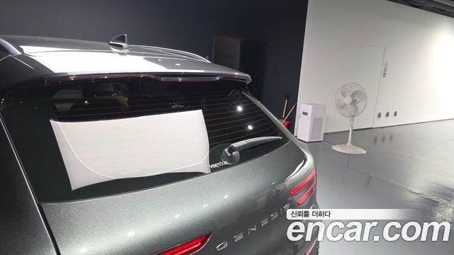 Genesis GV70 2023 — photo 43