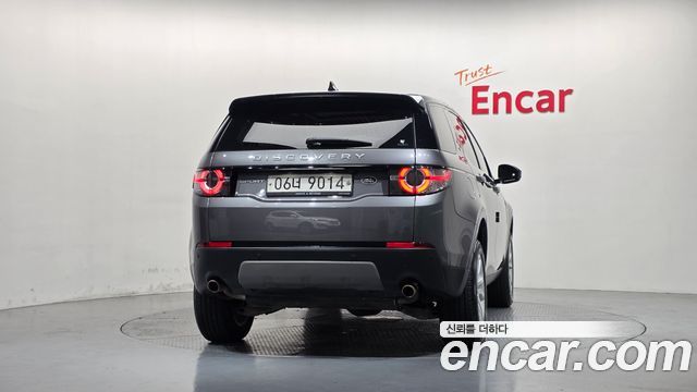 Land Rover Discovery Sport 2017 — photo 4