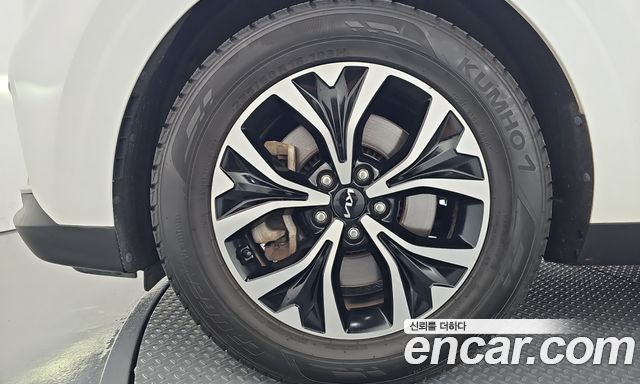 Kia Canival 2023 — photo 5