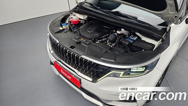 Kia Canival 2023 — photo 6