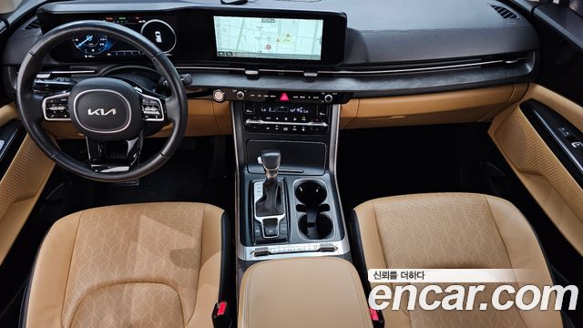 Kia Canival 2023 — photo 10