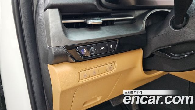 Kia Canival 2023 — photo 23