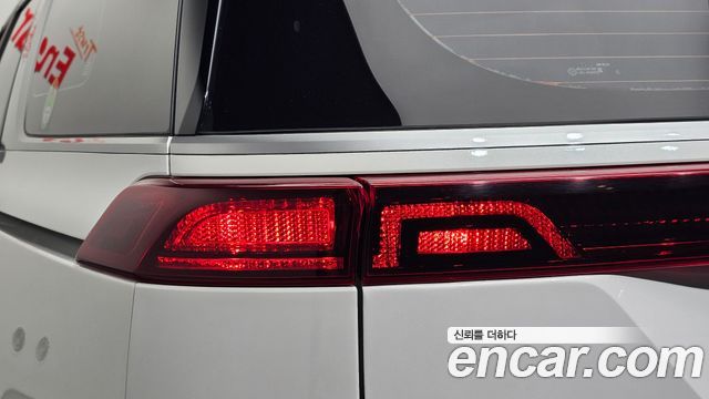 Kia Canival 2023 — photo 9