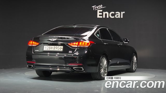 Genesis G80 2018 — photo 2