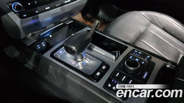 Genesis G80 2018 — photo 9
