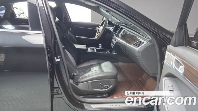 Genesis G80 2018 — photo 11