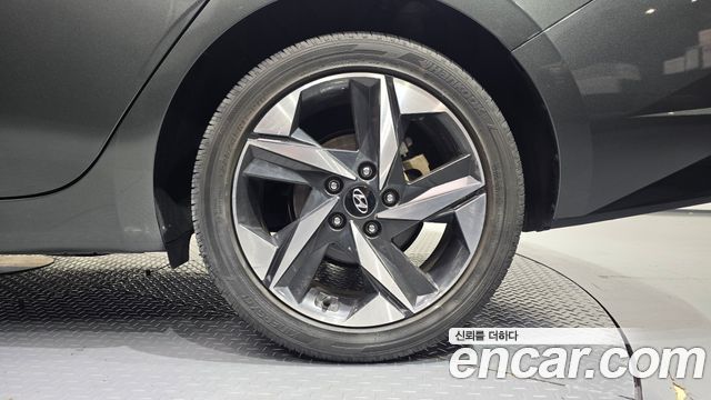 Hyundai AVANTE 2022 — photo 7