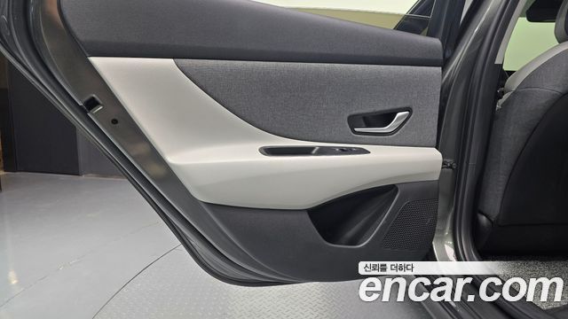 Hyundai AVANTE 2022 — photo 15