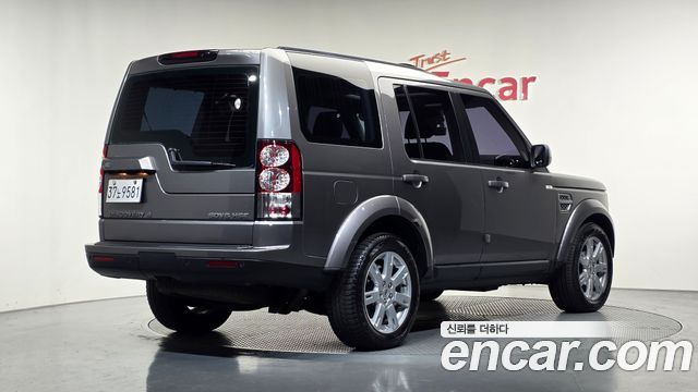 Land Rover Discovery 2011 — photo 2