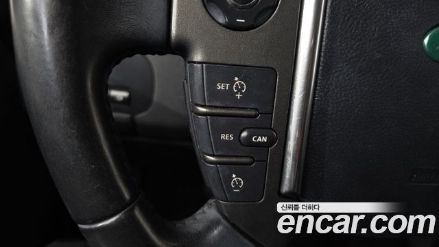 Land Rover Discovery 2011 — photo 17