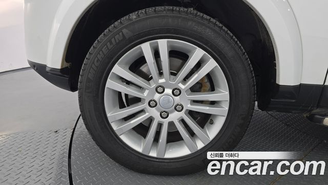 Land Rover Discovery 2016 — photo 5