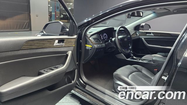 Hyundai Sonata 2017 — photo 13