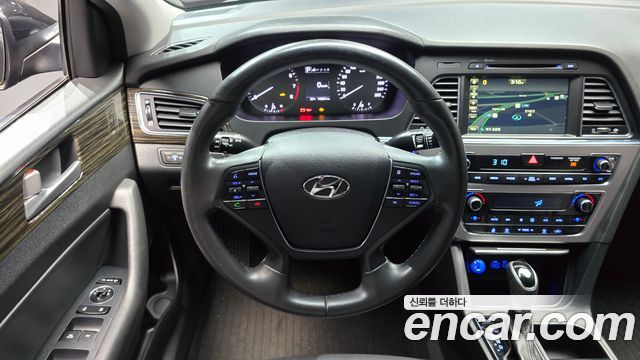 Hyundai Sonata 2017 — photo 19