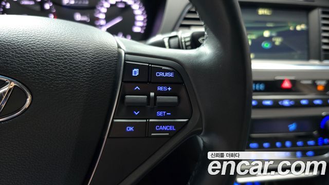 Hyundai Sonata 2017 — photo 22