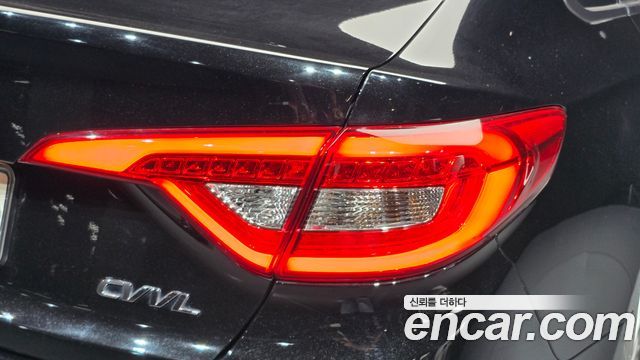 Hyundai Sonata 2017 — photo 9