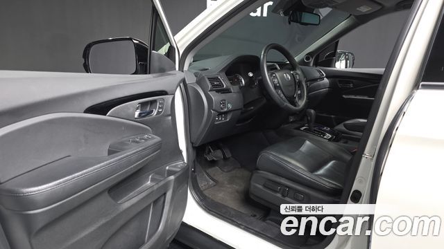 Honda Pilot 2017 — photo 10