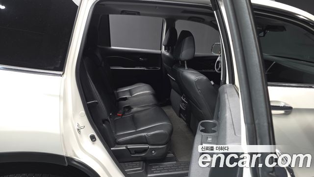 Honda Pilot 2017 — photo 12