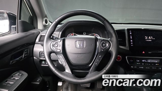 Honda Pilot 2017 — photo 13