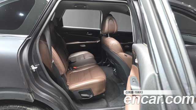 Kia Sorento 2016 — photo 18