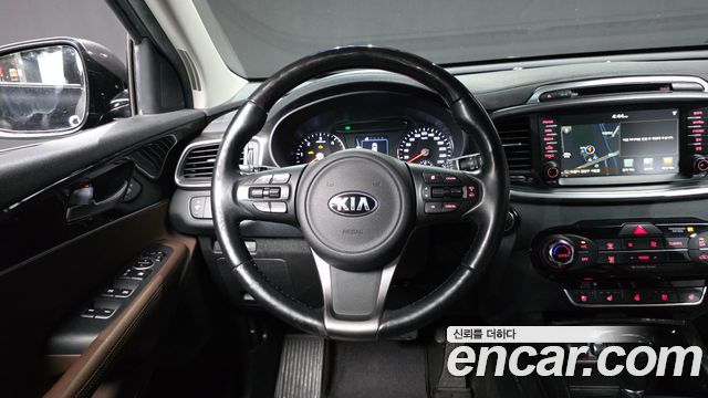 Kia Sorento 2016 — photo 19