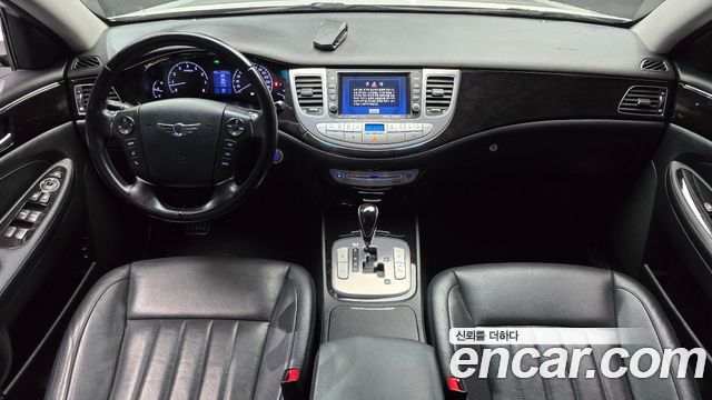 Hyundai Genesis 2013 — photo 10
