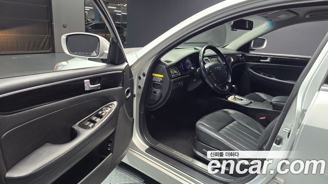 Hyundai Genesis 2013 — photo 13