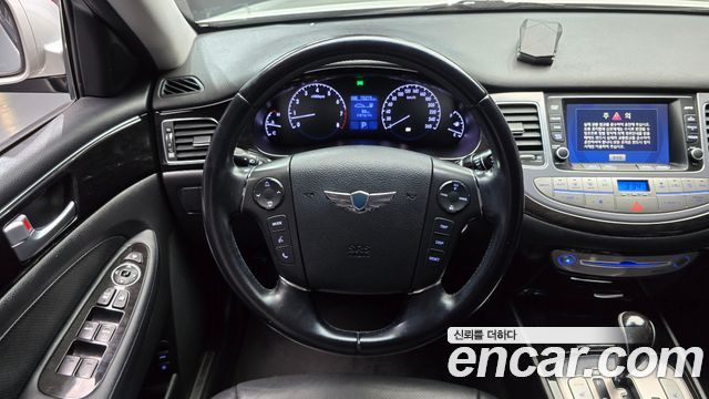 Hyundai Genesis 2013 — photo 19