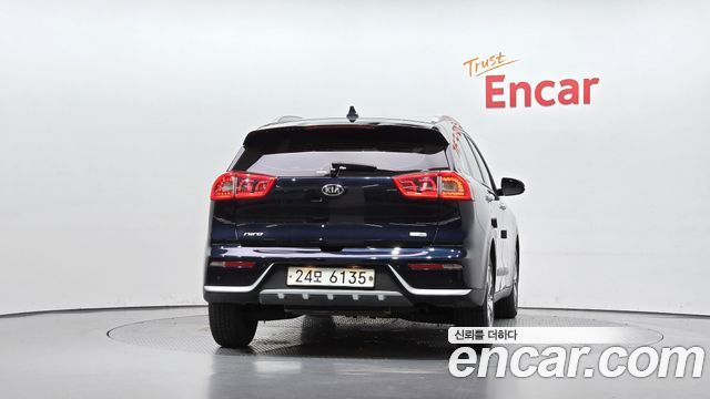 Kia Niro 2017 — photo 4