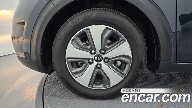 Kia Niro 2017 — photo 5